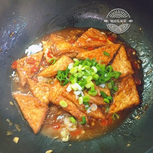 焖煎豆腐的做法 步骤13