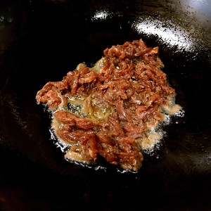 如何炒出嫩牛肉的做法 步骤15