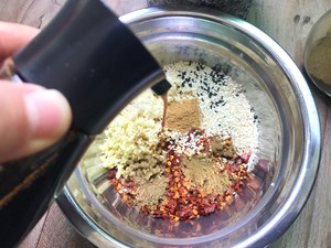 辣椒油--会上瘾的美味的做法 步骤11